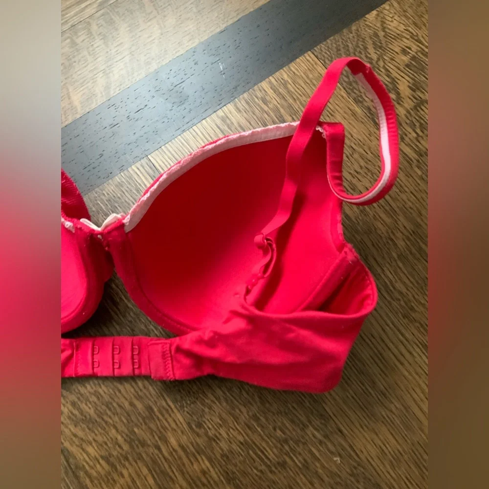 VICTORIA’S SECRET Lined Perfect Coverage Red Lace Bra Women’s 34C Excellent Cond - Picture 2 of 11
